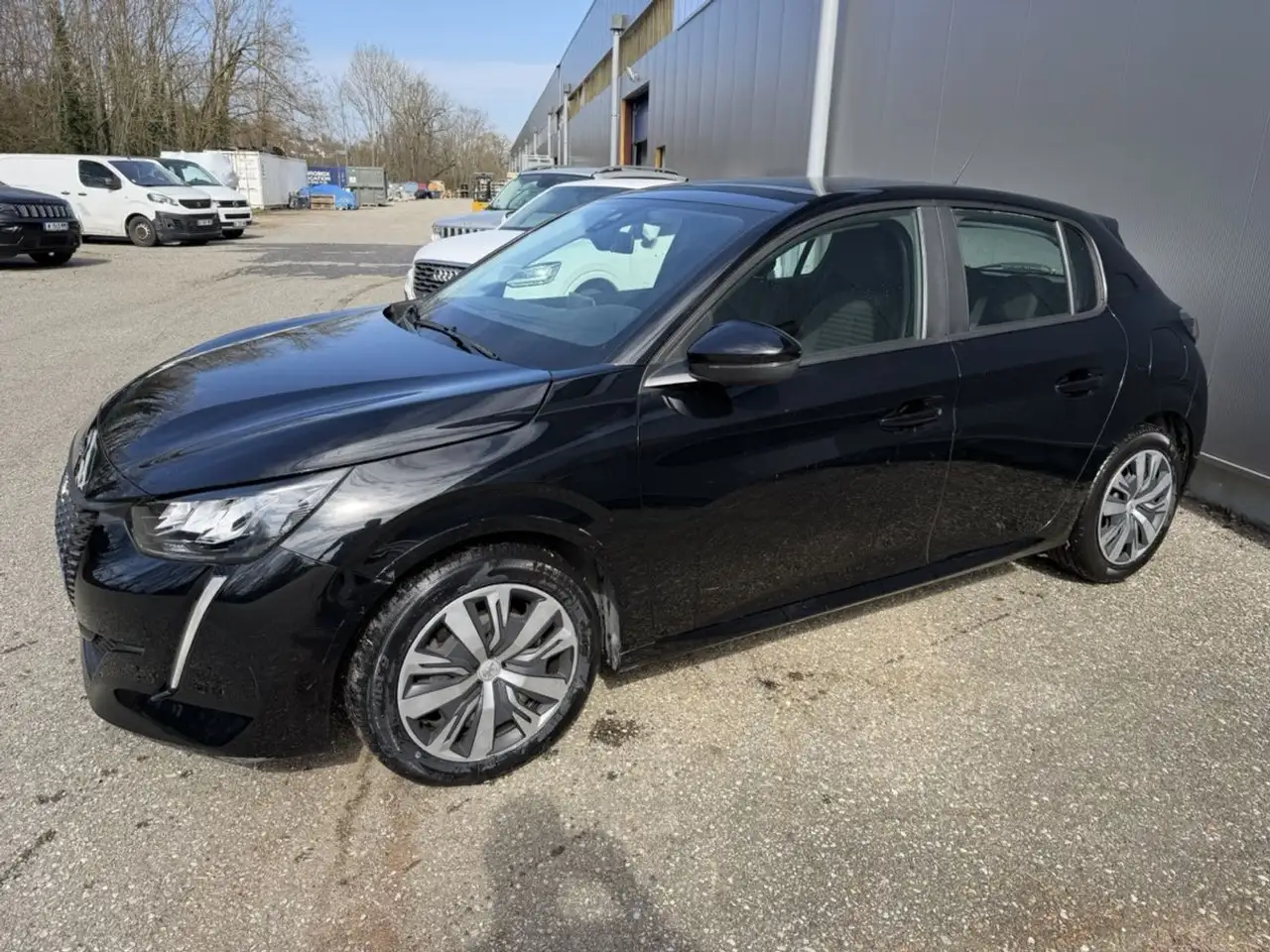 Peugeot 208 1.2 PureTech 100ch S\u0026S AActive Busi