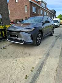 71.4 kWh 2WD Business Plus