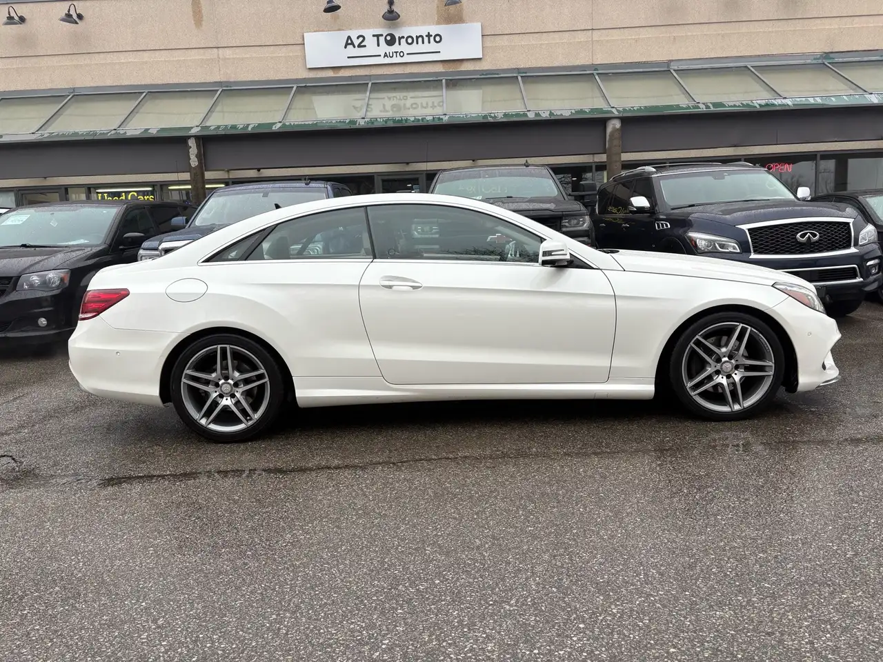 Mercedes-Benz E-Class photo Mercedes-Benz E-Class