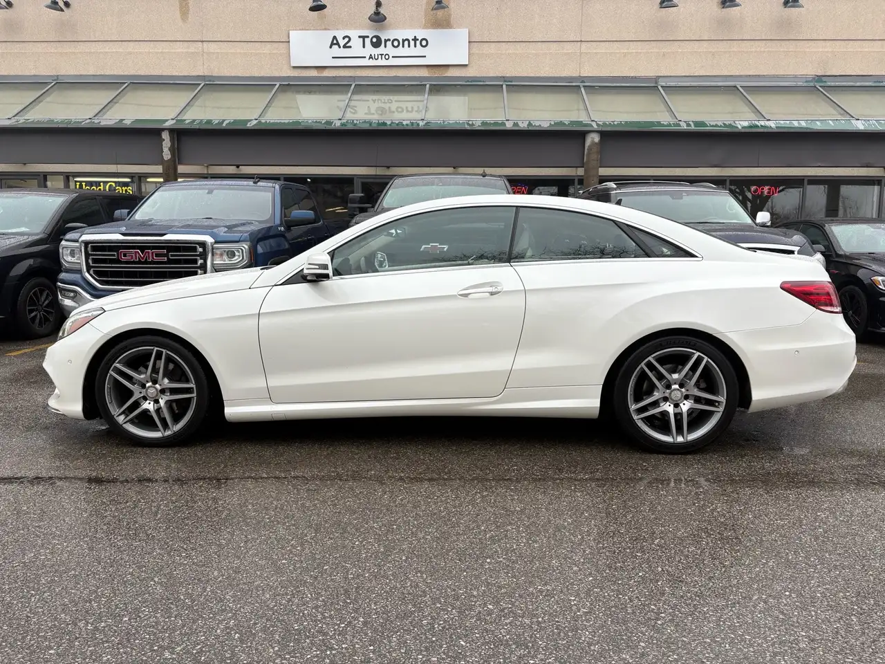 Mercedes-Benz E-Class photo Mercedes-Benz E-Class