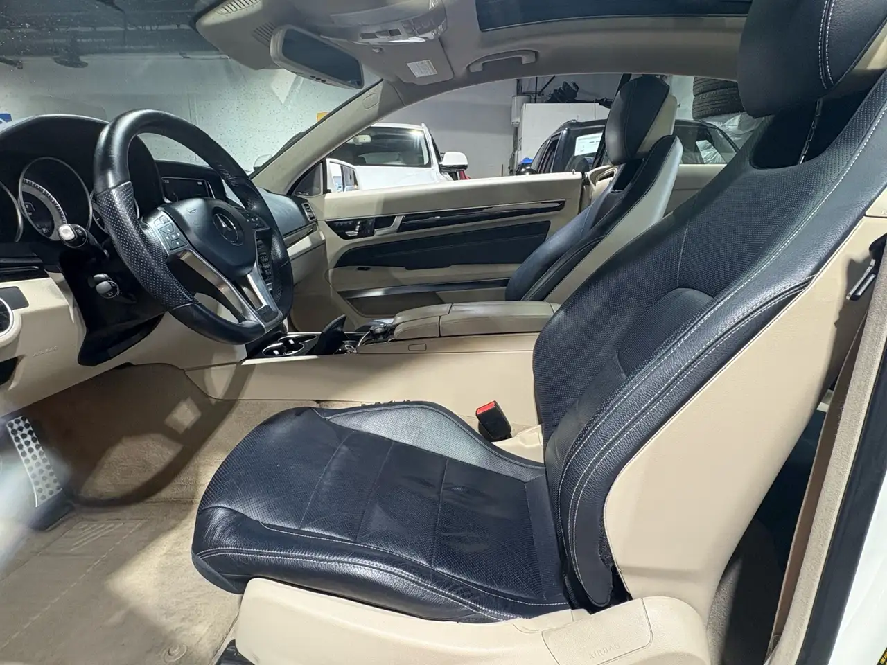 Mercedes-Benz E-Class photo Mercedes-Benz E-Class
