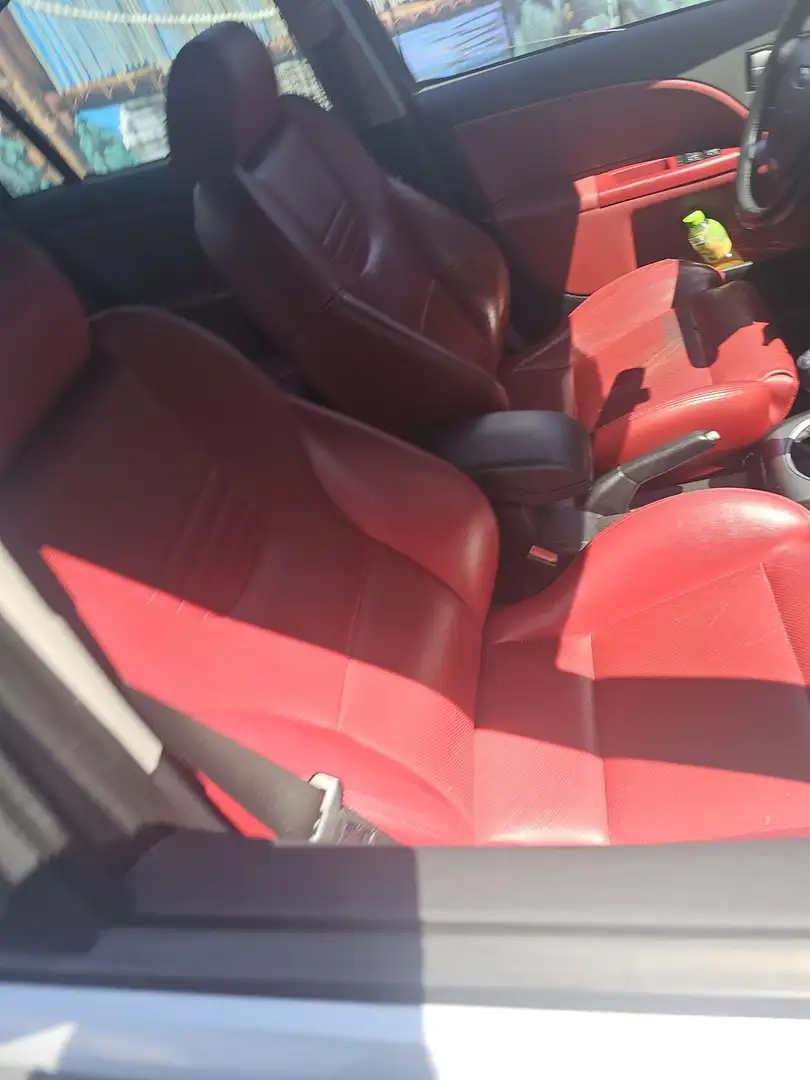 Ford Mondeo 3.0 V6 ST 220 - 2