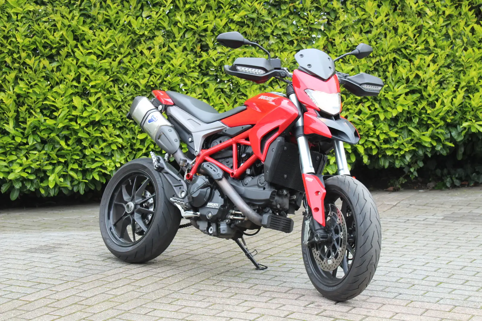 Ducati Hypermotard 939 Termignoni Kırmızı - 2