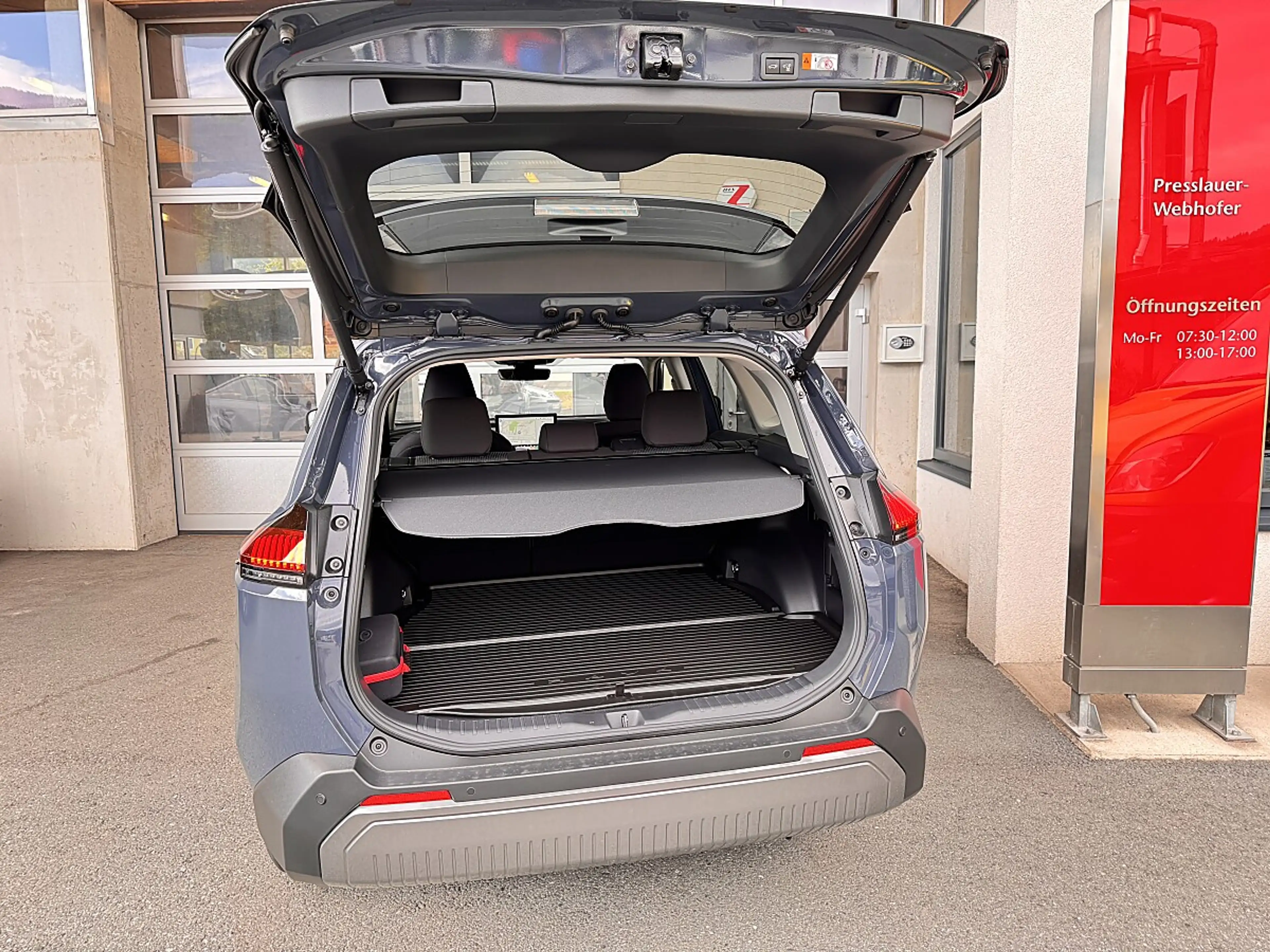 Toyota RAV 4 RAV4 2,5 Hybrid Teamplayer 4WD Aut. — photo 7