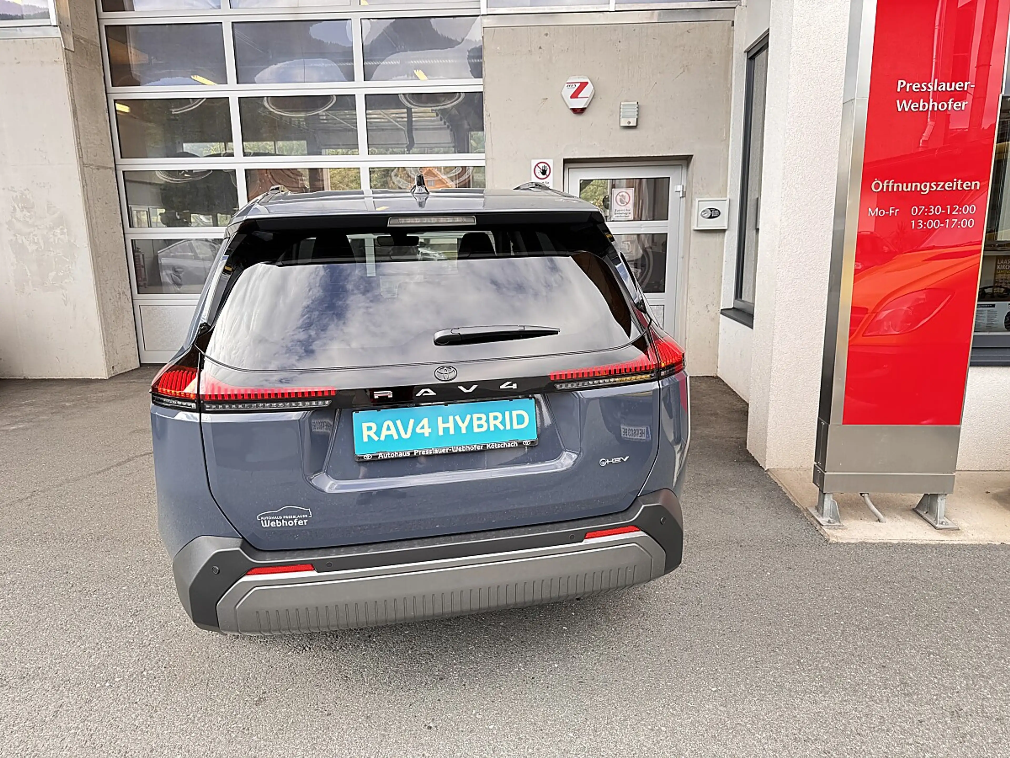 Toyota RAV 4 RAV4 2,5 Hybrid Teamplayer 4WD Aut. — photo 5