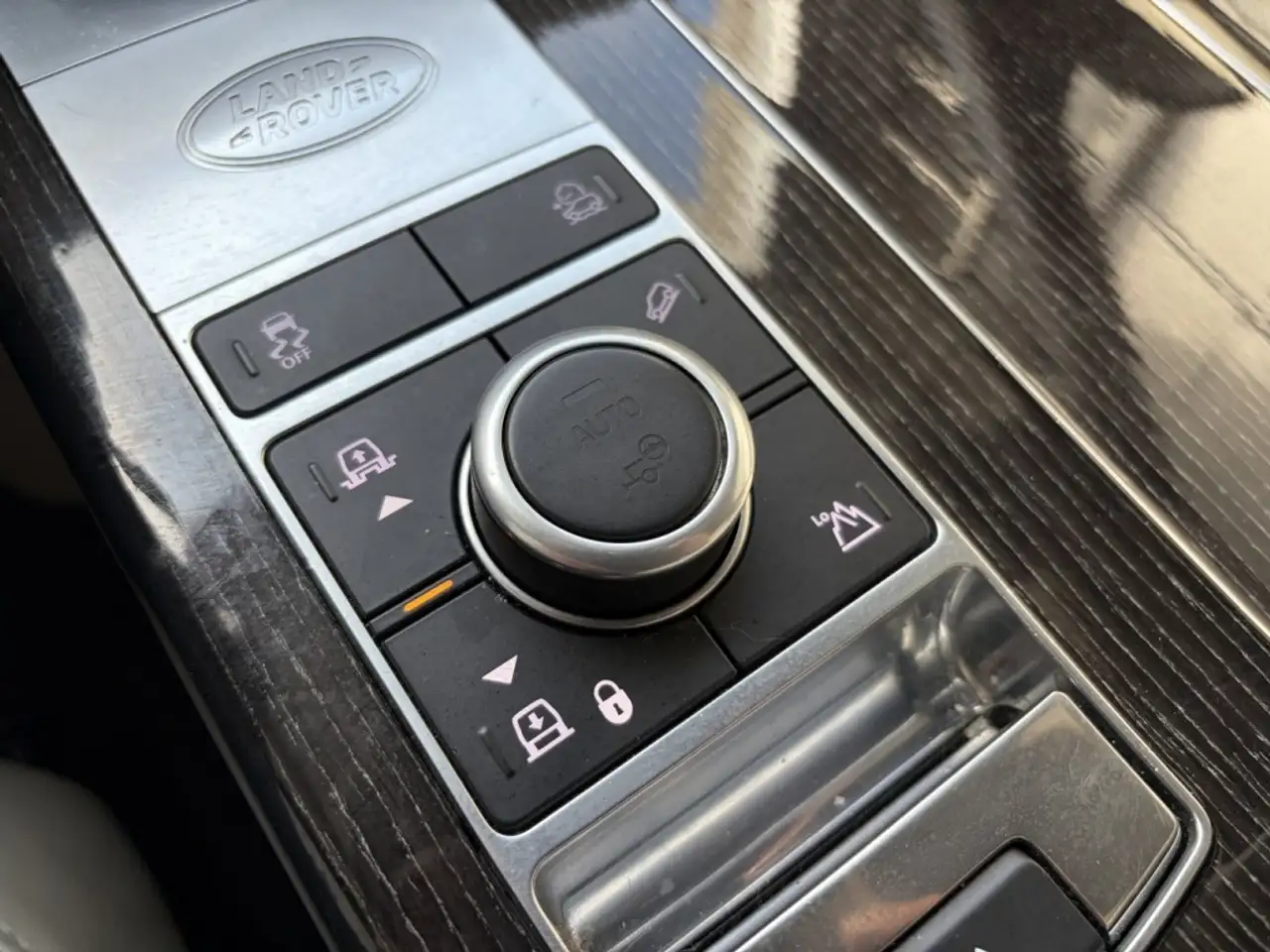 Land Rover Range Rover снимка Land Rover Range Rover