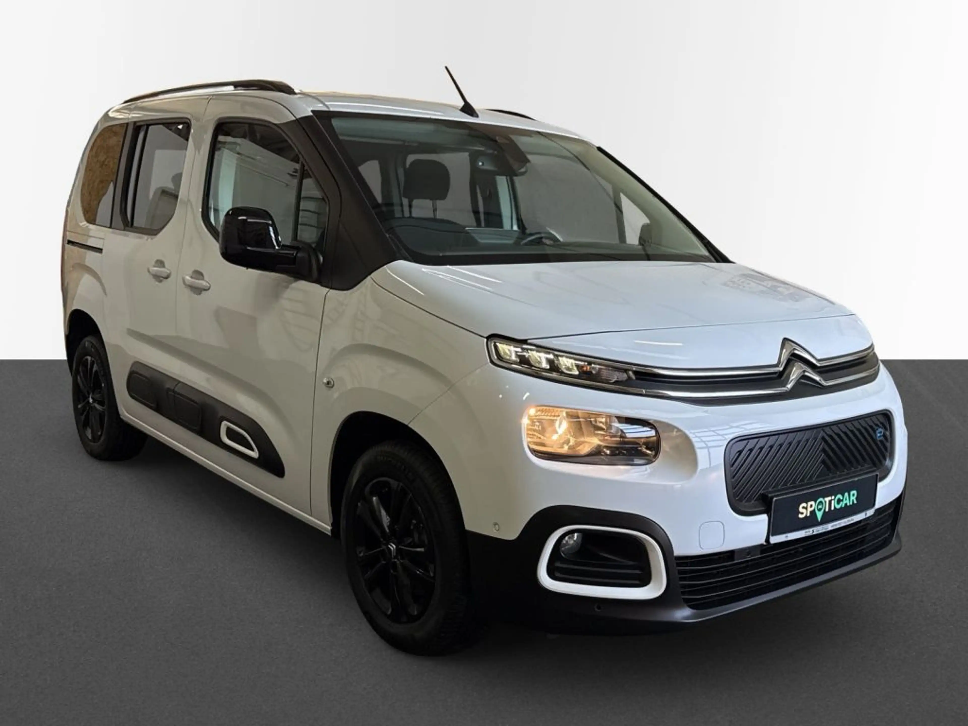 Citroen Berlingo ë-Berlingo M Elektromotor 136 SHINE — photo 3