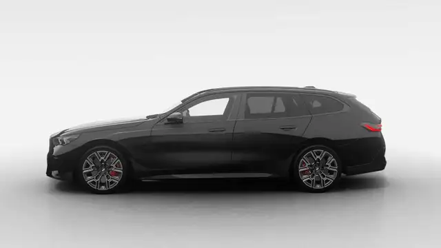 BMW 5 Series view 4