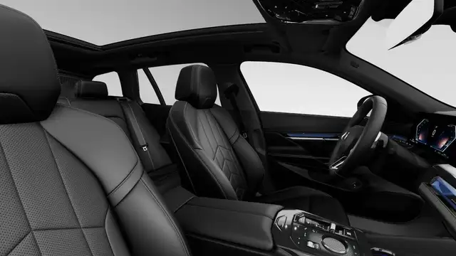 BMW 5 Series view 9