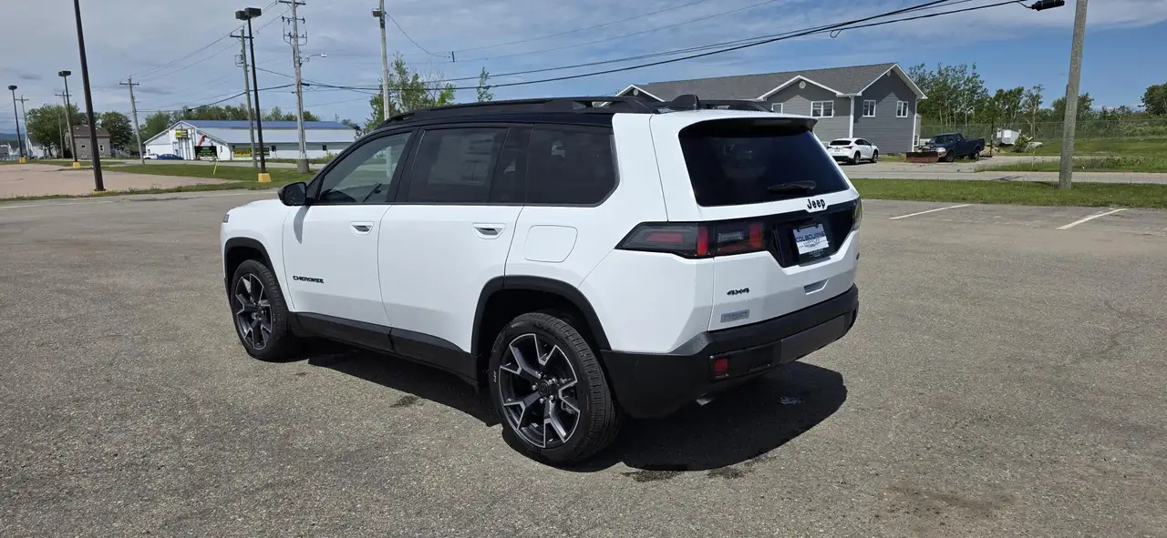Jeep Cherokee photo Jeep Cherokee