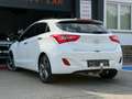 Hyundai i30 1.6 CRDi Blackline ISG Blanc - thumbnail 3