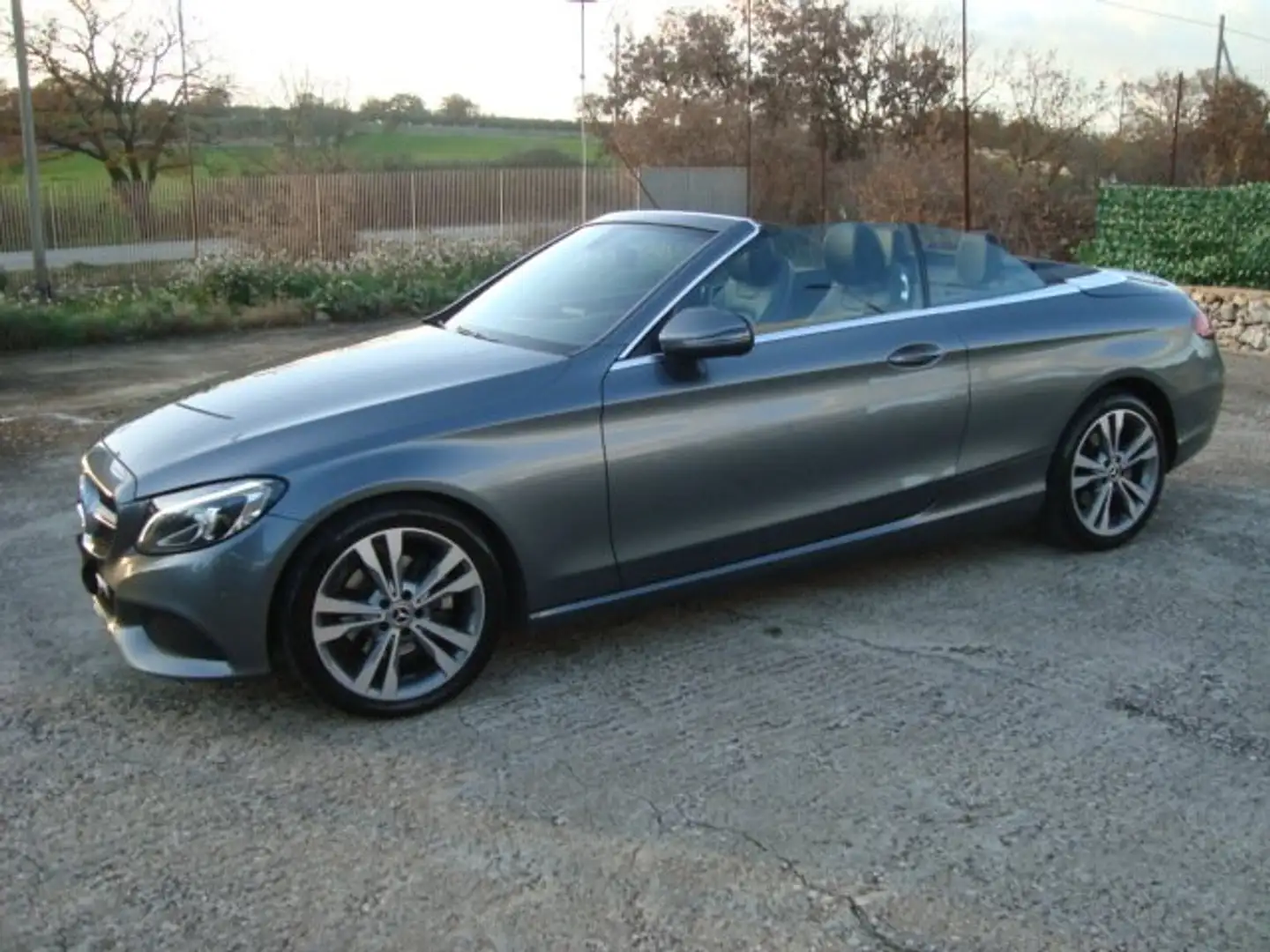 Mercedes-Benz C 220 Cabrio d Premium Automic 170CV Blau - 1