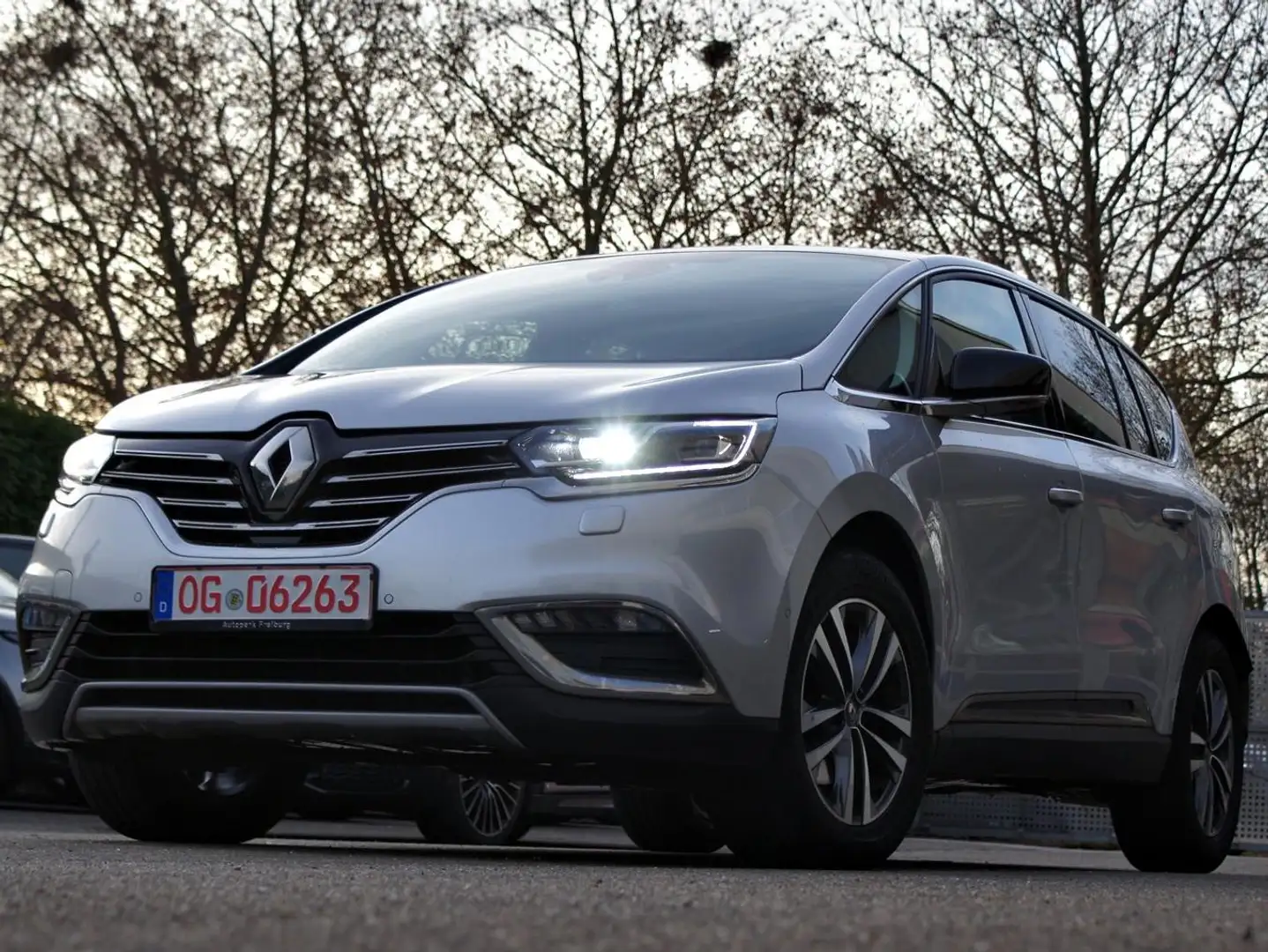 Renault Espace V Business 2.0 DCI 7 sitze/PANO/LEDER/AHK/AUT Argent - 1