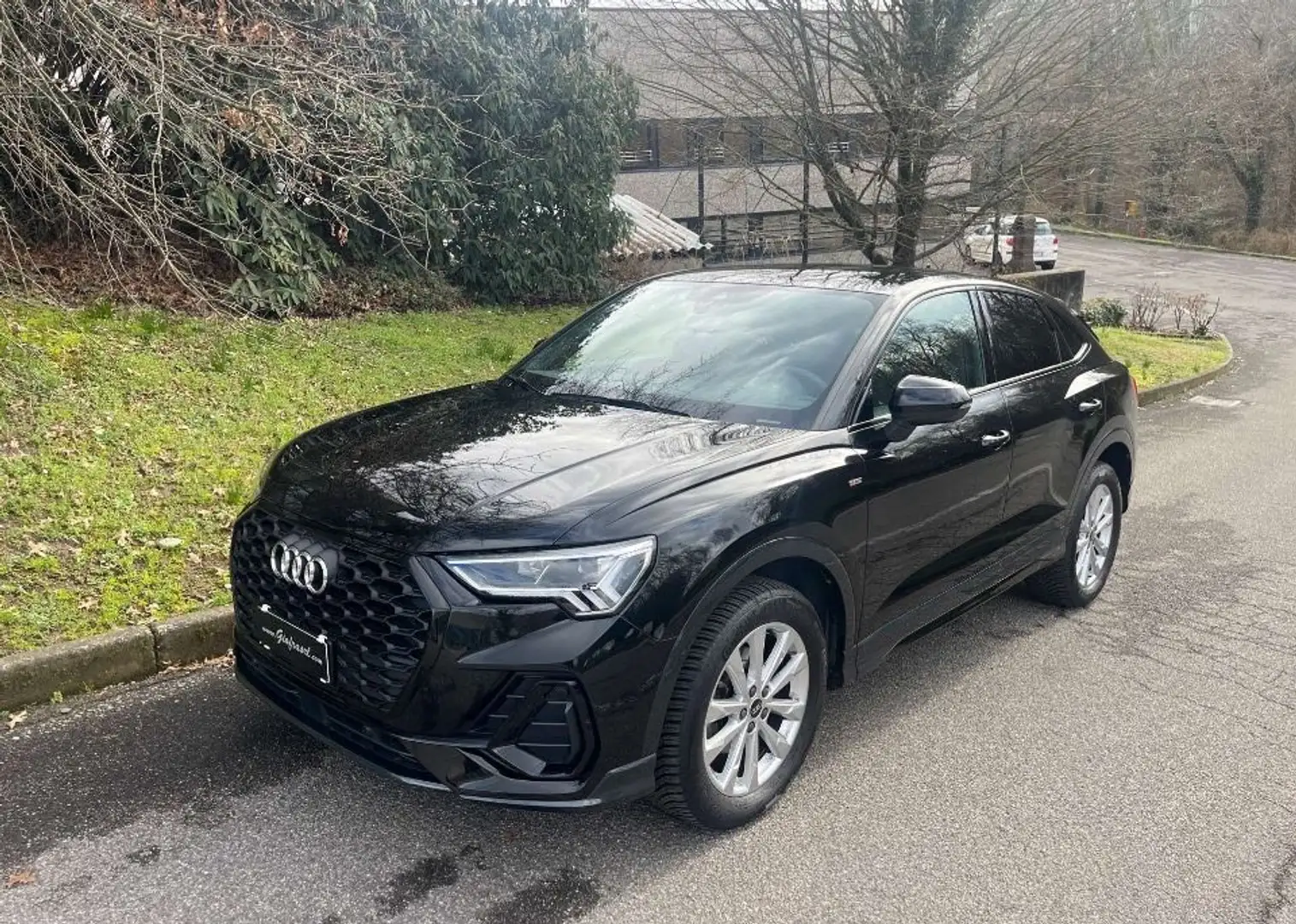 Audi Q3 Sportback 35 1.5 tfsi S line edition Service Audi - 1