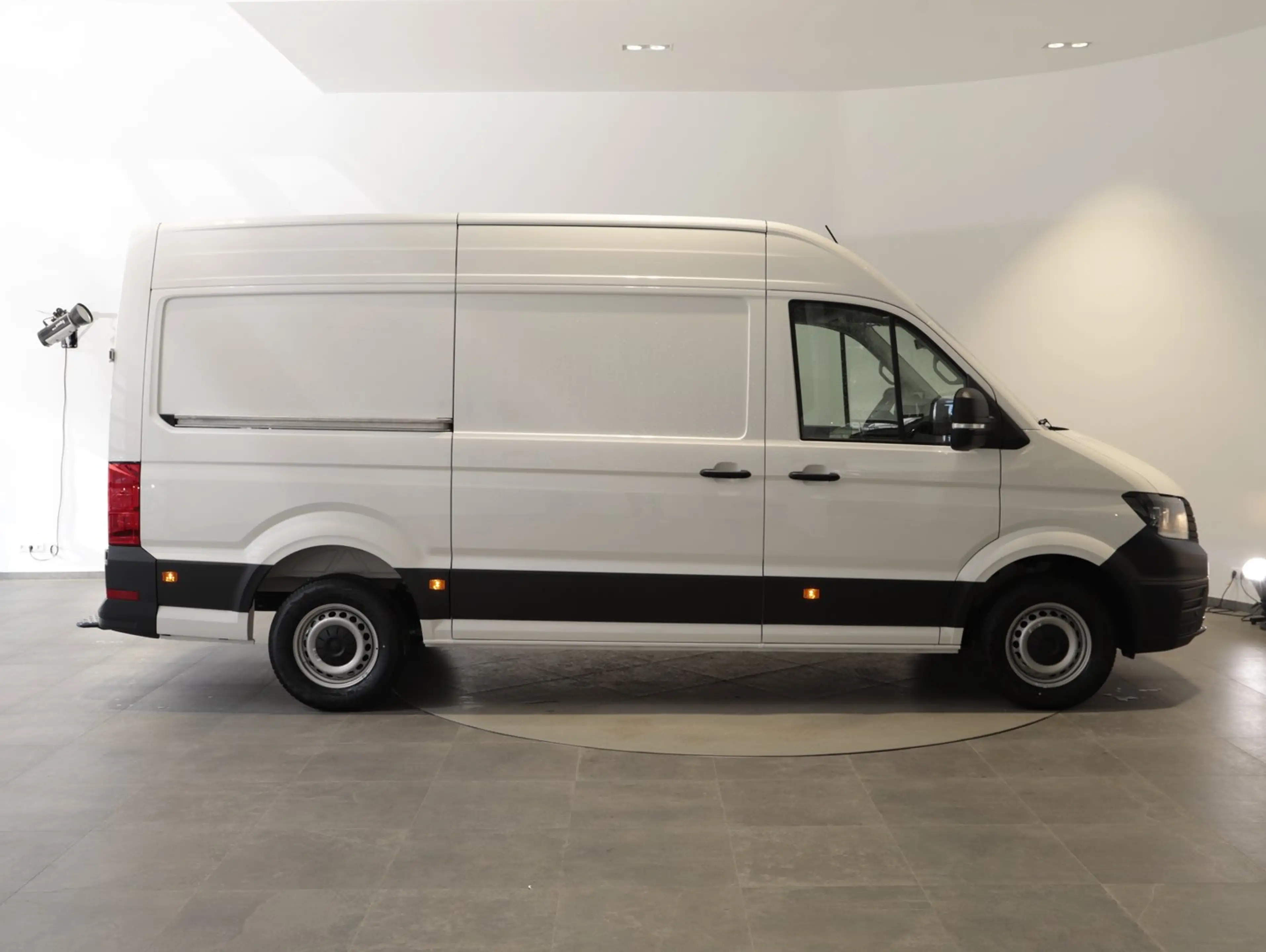 Volkswagen Crafter VW Crafter 35 T6 Kastenwagen L3H3 TDI 4MOTION — photo 3