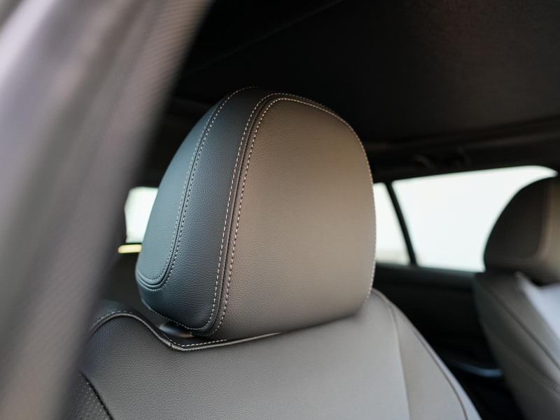 BMW 330 d xDrive Tour M-Sport 19 AHK eSitze PANO HuD — photo 12