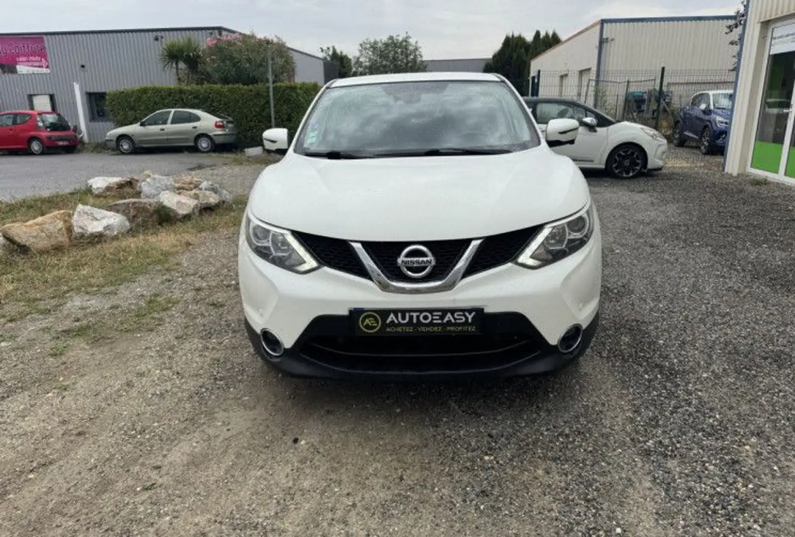 Nissan Qashqai 1.2L DIG-T 115ch N-Connecta Blanc - 2