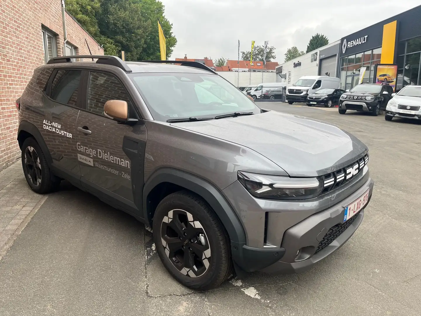 Dacia Duster Mild Hybrid Extreme*DEMO-Full Opt*slechts 1600km ! - 1