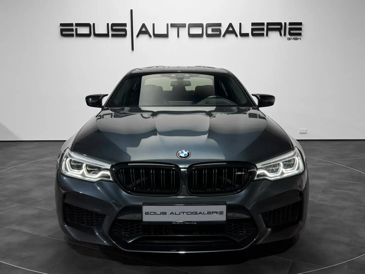 BMW M5 Limousine Competition RFK H&K Carbon Massage Grau - 2