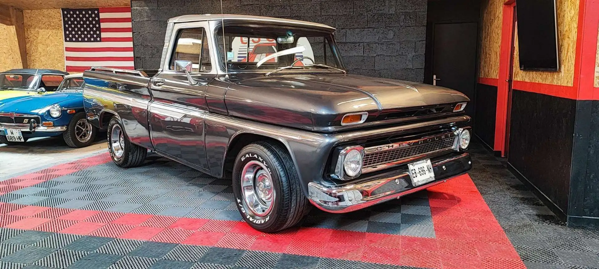 Chevrolet Grey - 1