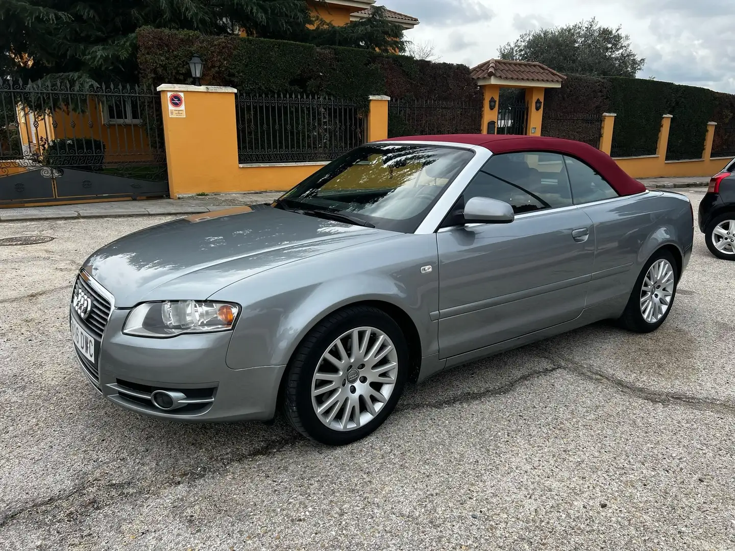 Audi A4 A4 2.0 TFSI Multitronic cabrio Gris - 1