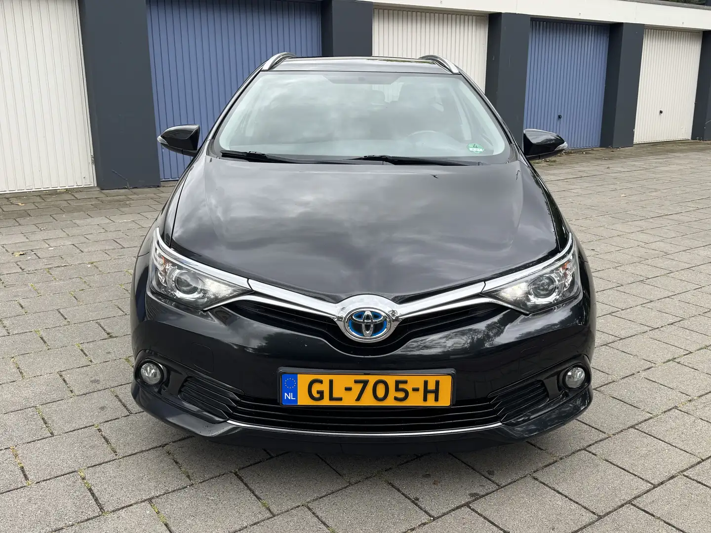 Toyota Auris 1.8 Hybrid Pano Touring Sports 2015 Zwart - 2