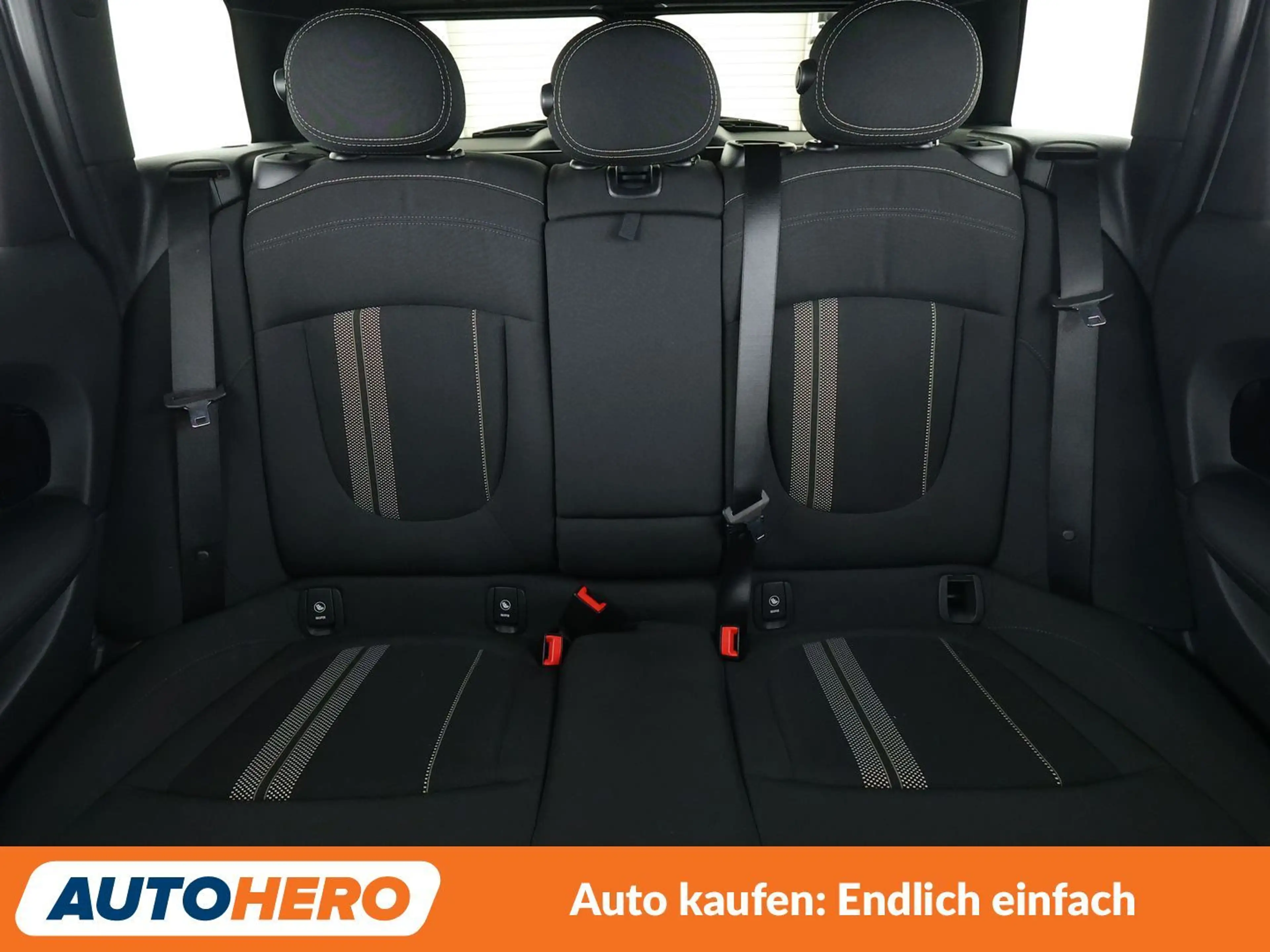MINI Cooper Clubman Cooper *NAVI*TEMPO*PDC*SHZ*HARMAN/KARDON* — photo 15