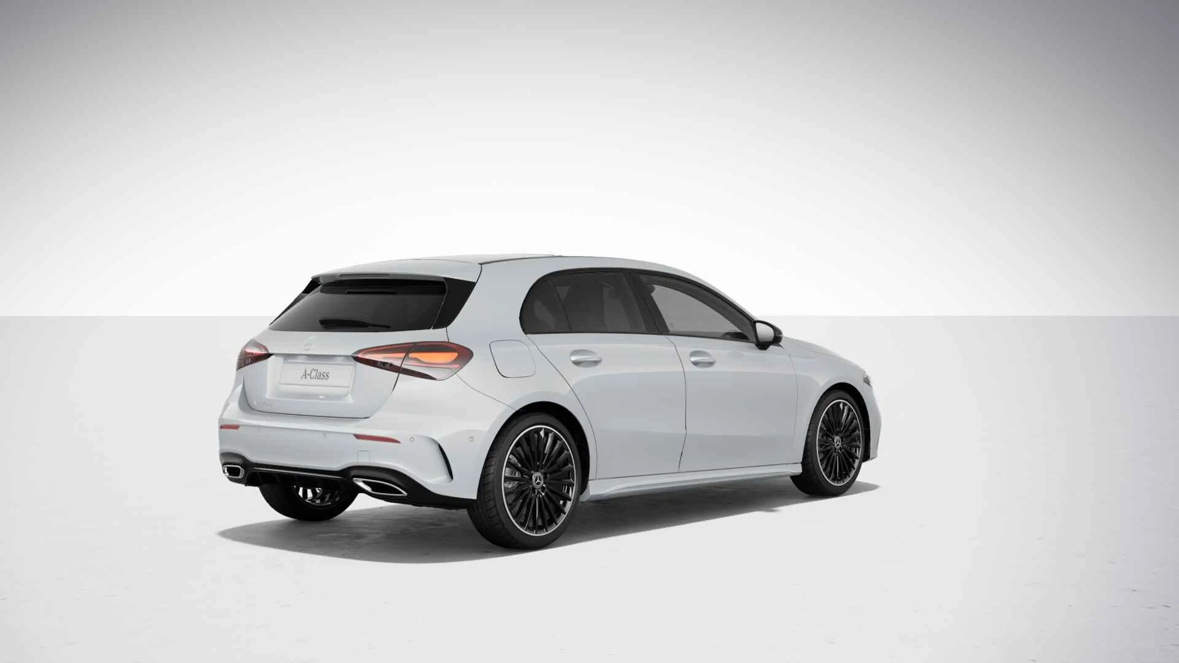 Mercedes-Benz A 250 e AMG Line | Night | Multispaaks velgen | Panorama — photo 2