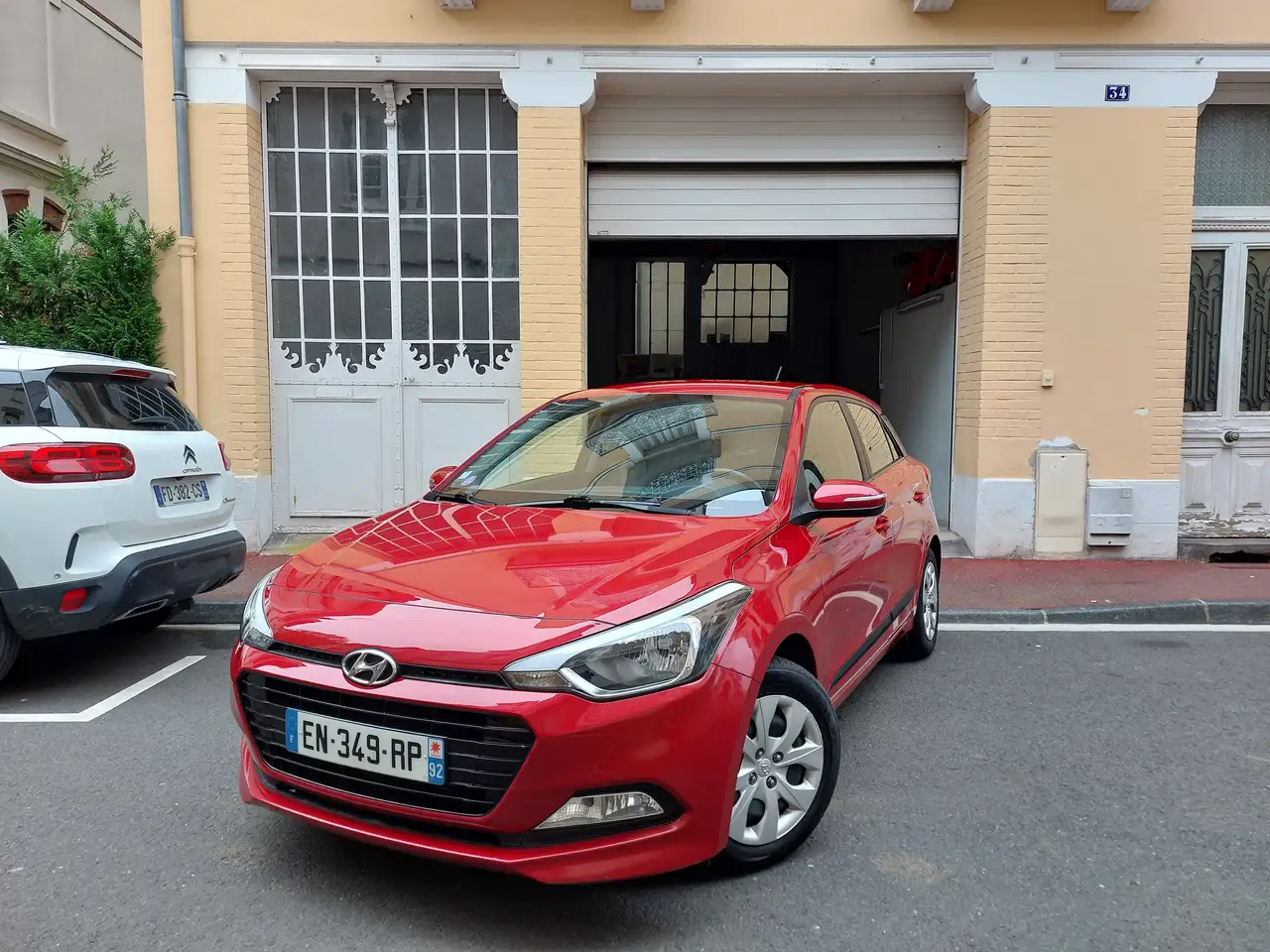 Hyundai i20 1.0L 100ch Intuitive 2Ã¨me main FR RÃ©vi