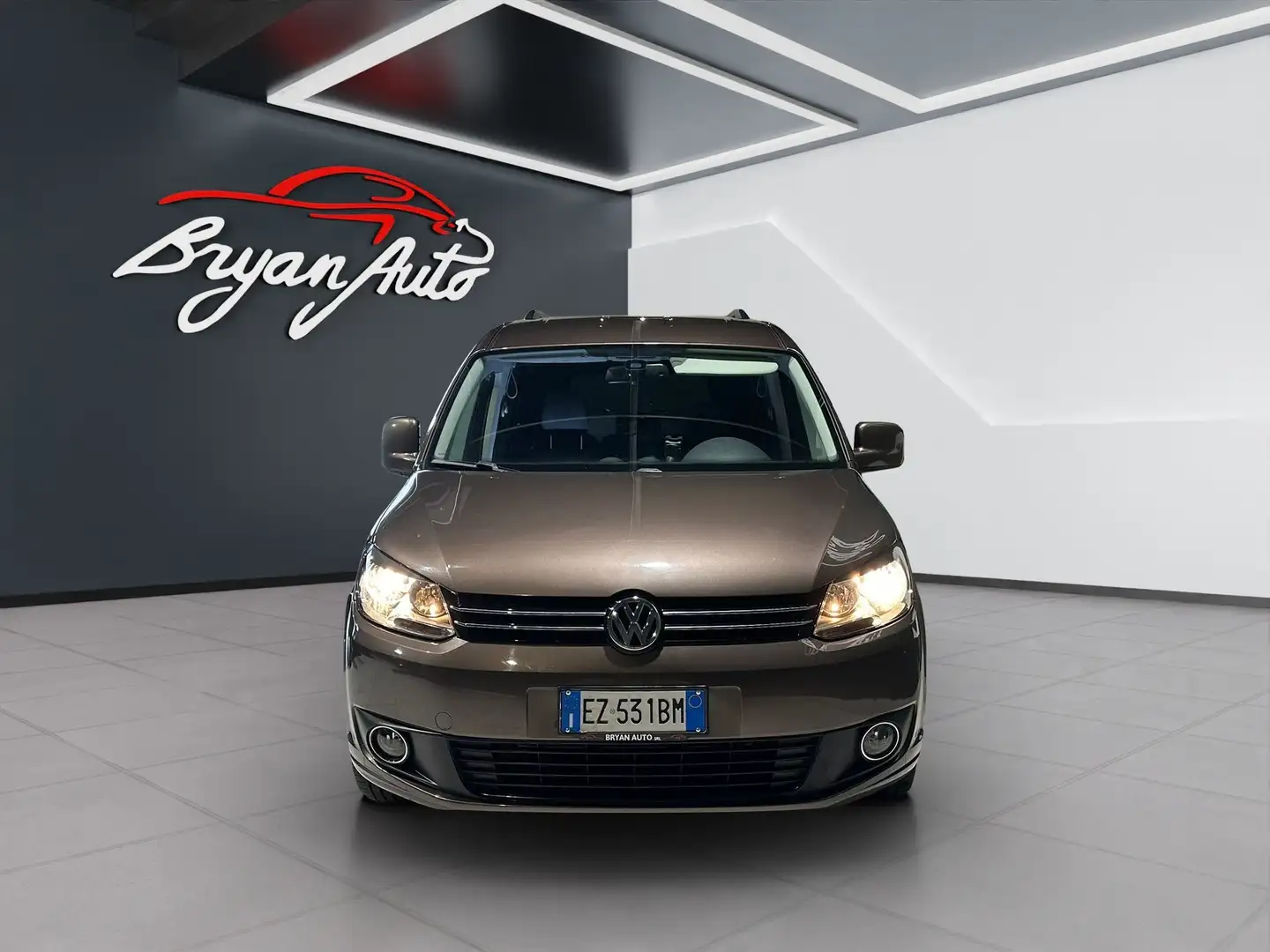 Volkswagen Caddy 1.6 TDI 102CV 5P MAXI COMFORTLINE  DSG Marrone - 2