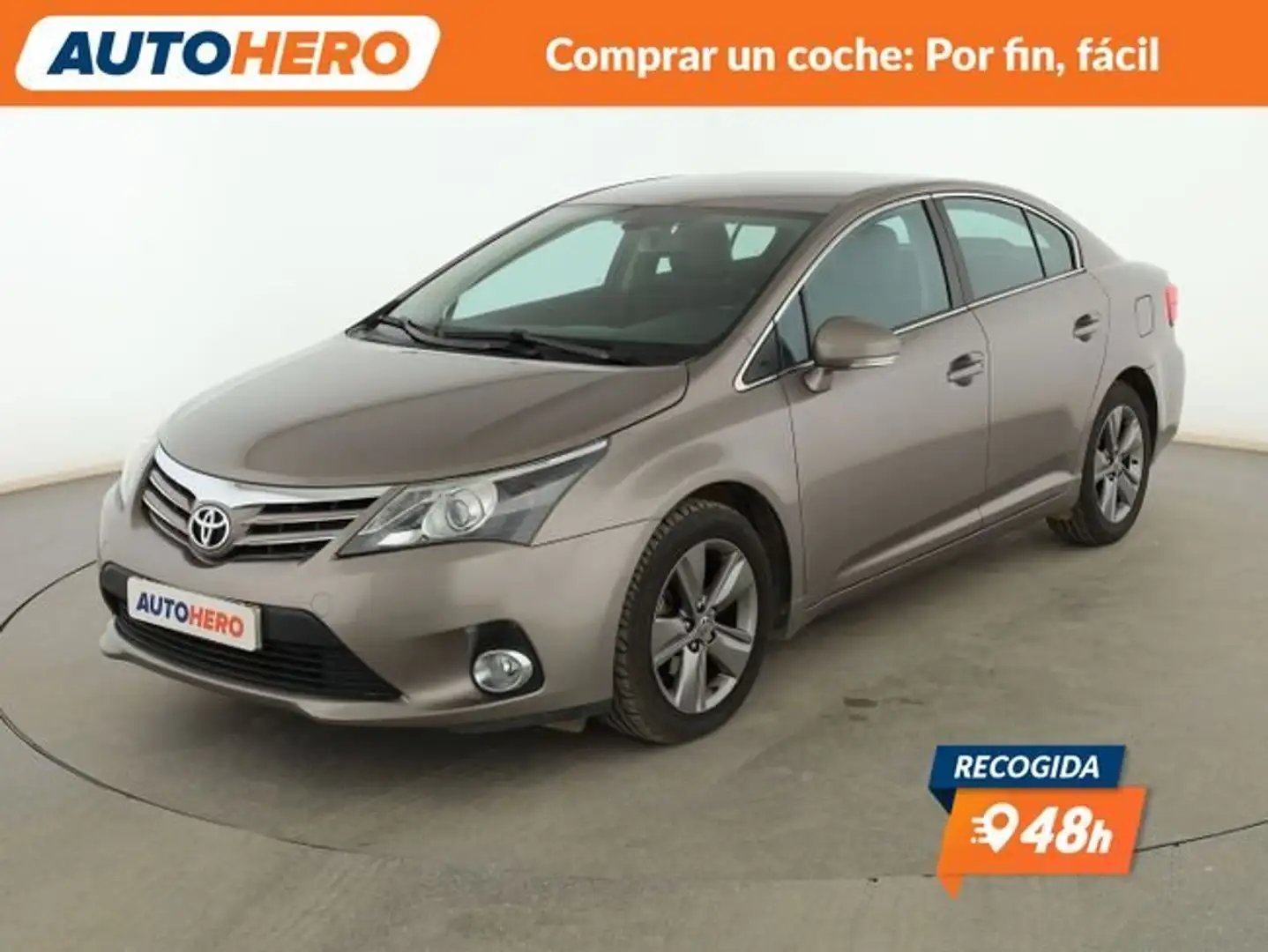 Toyota Avensis 120D Advance Marrón - 1