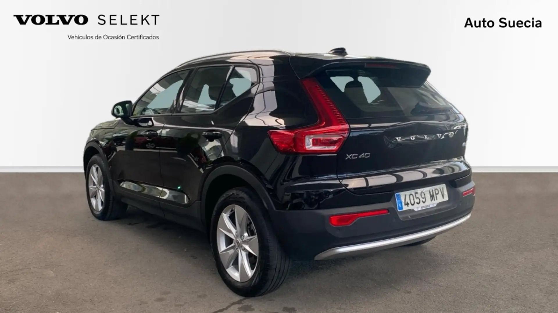 Volvo XC40 TODOTERRENO 2.0 B3 CORE AUTO 5P Nero - 2