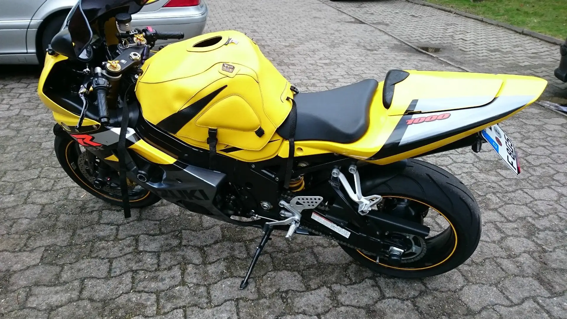 Suzuki GSX-R 1000 Золотистый - 2