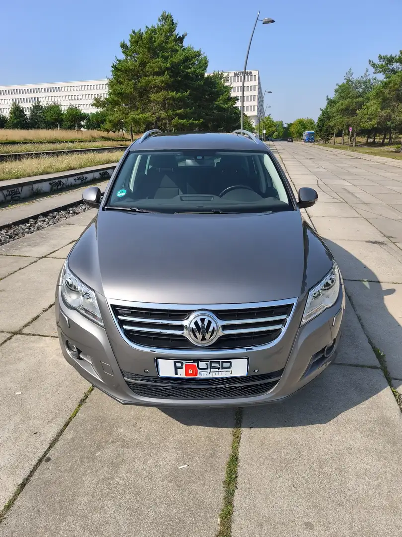 Volkswagen Tiguan Team BMT Grau - 1