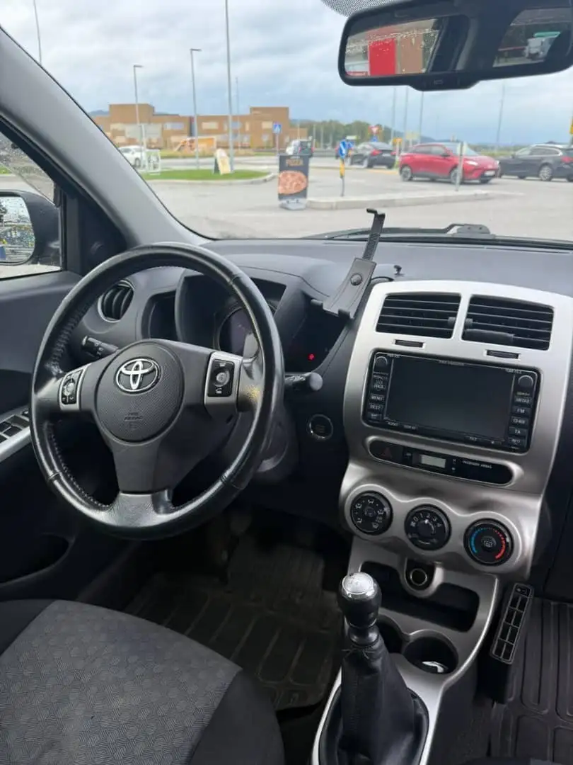 Toyota Urban Cruiser 90 D-4D FAP 2WD Life - 2