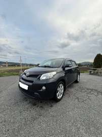 90 D-4D FAP 2WD Life