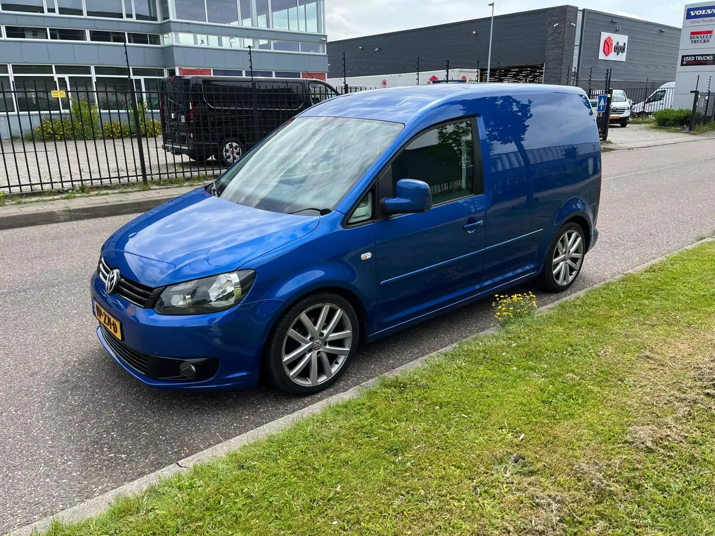 Volkswagen Caddy 1.6 TDI , 75 pk, Airco, Navigatie, Bleu - 2