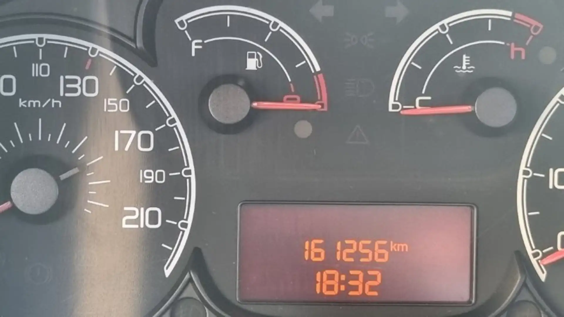 Fiat Doblo Doblo+II+20101.4+tjt+natural+power+MyLife+120cv Stříbrná - 1