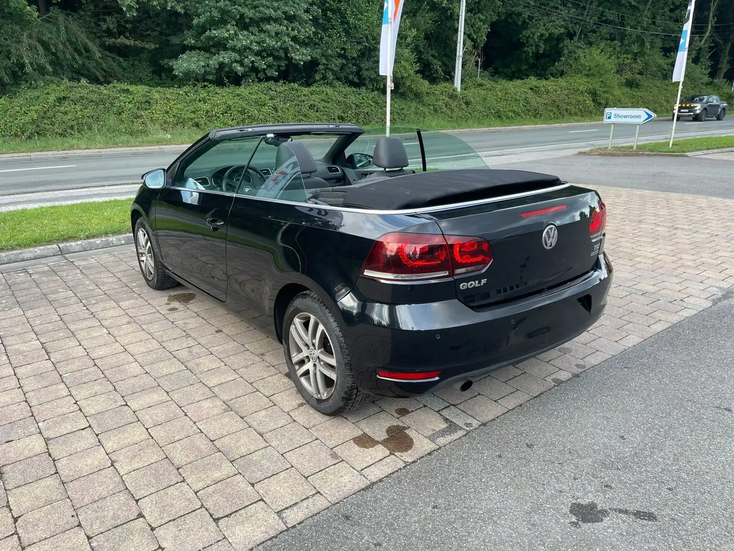 Volkswagen Golf Cabriolet 1.6 CR TDi - 1