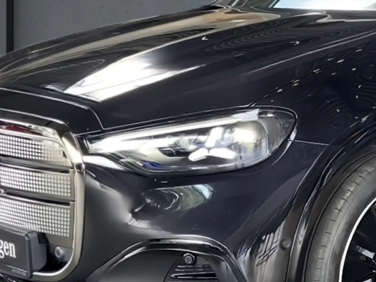 Mercedes-Benz GLC 400 4M EQ AMG+NightP+AHK+SkyControl+Hyperscr 2