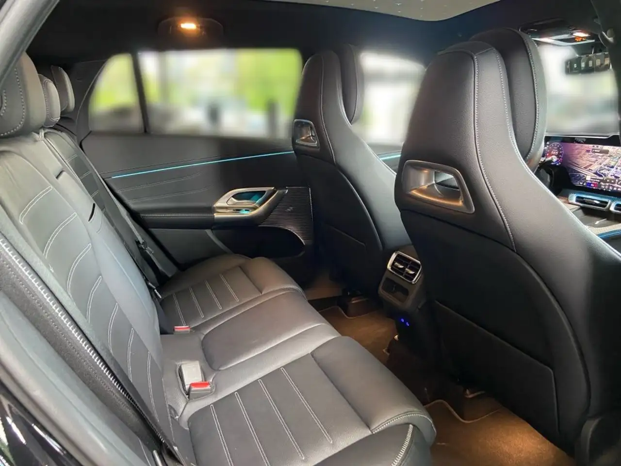 Mercedes-Benz GLC 400 4M EQ AMG+NightP+AHK+SkyControl+Hyperscr 13