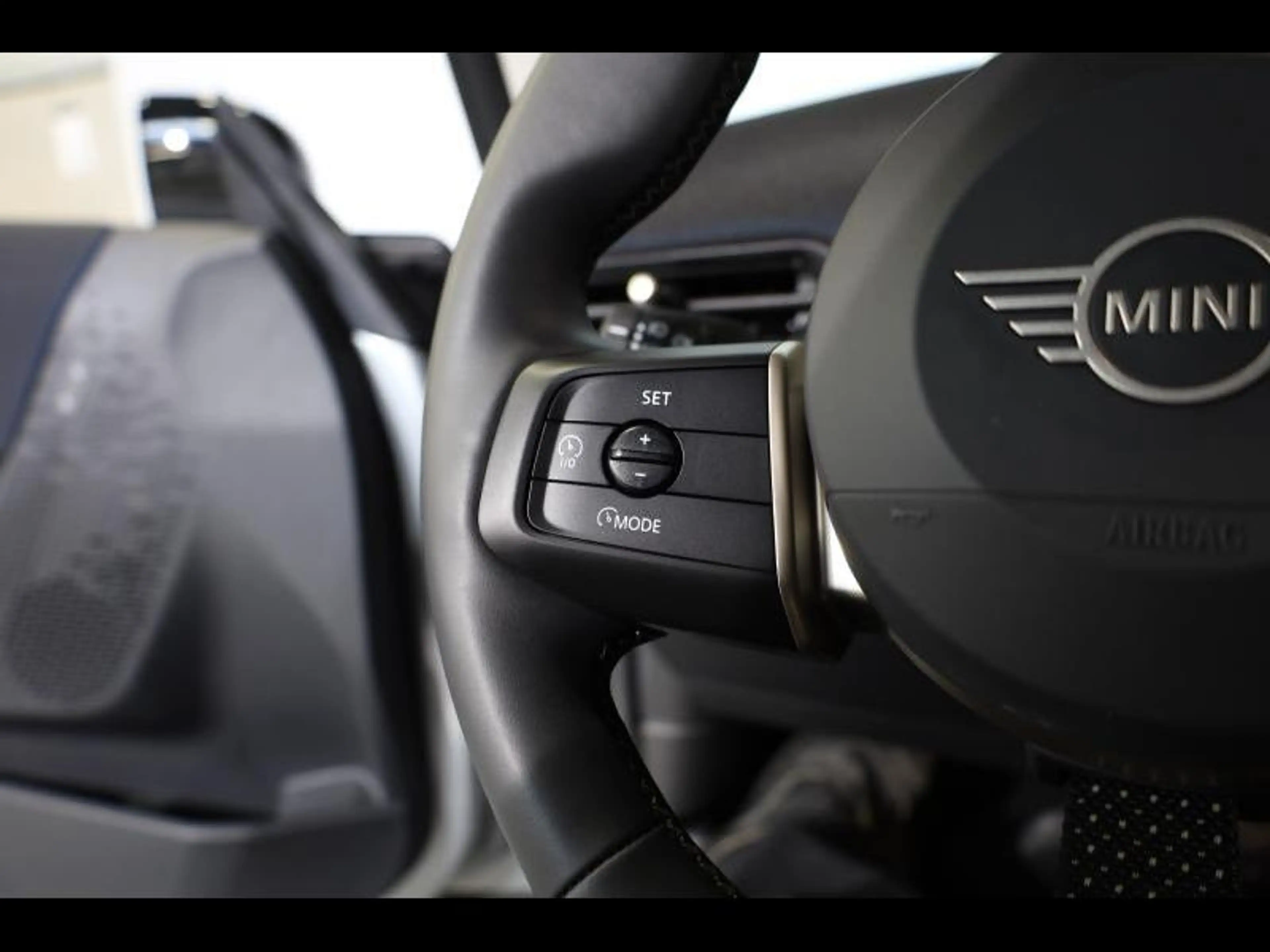 MINI Cooper C — photo 13