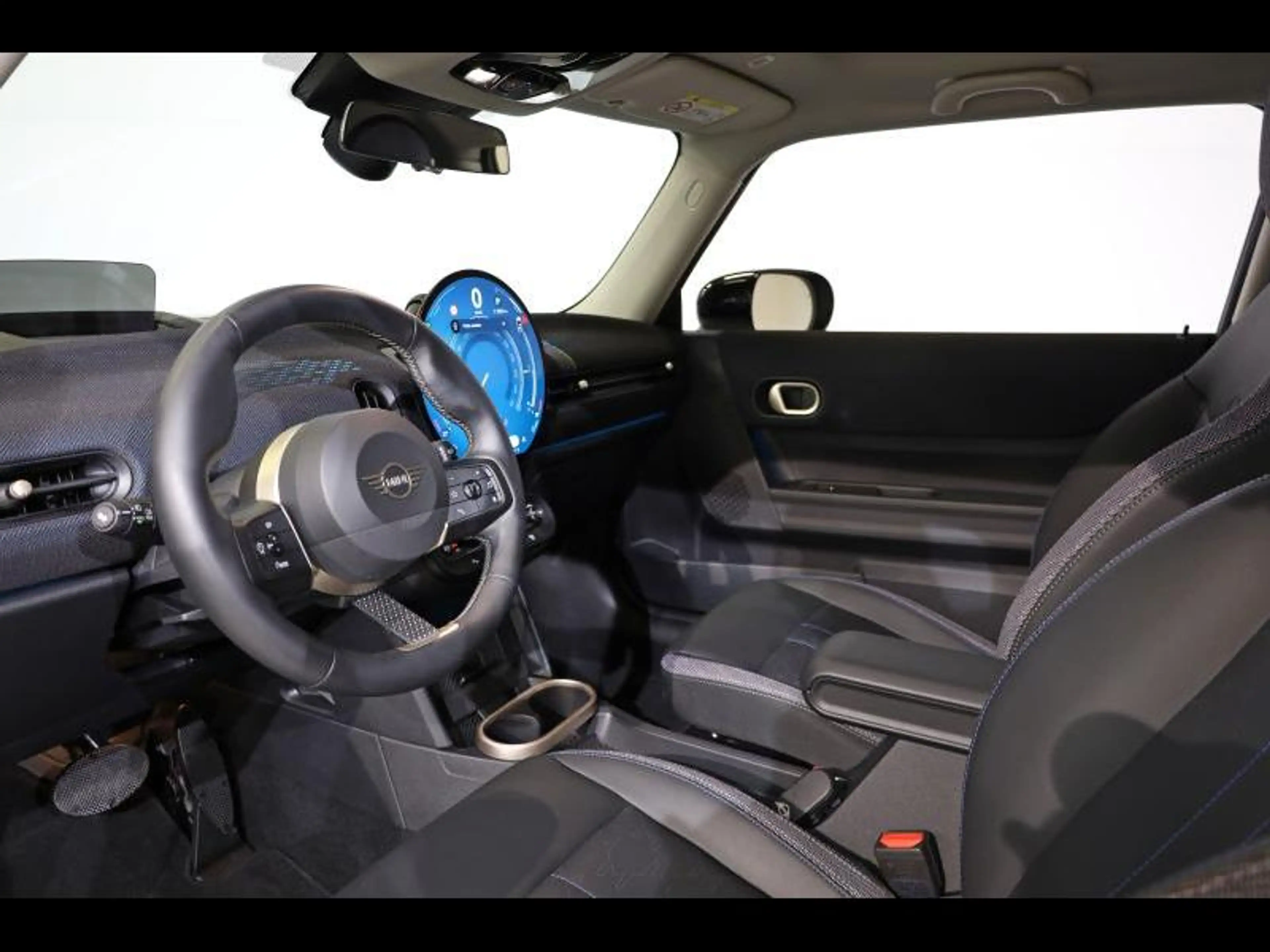 MINI Cooper C — photo 6