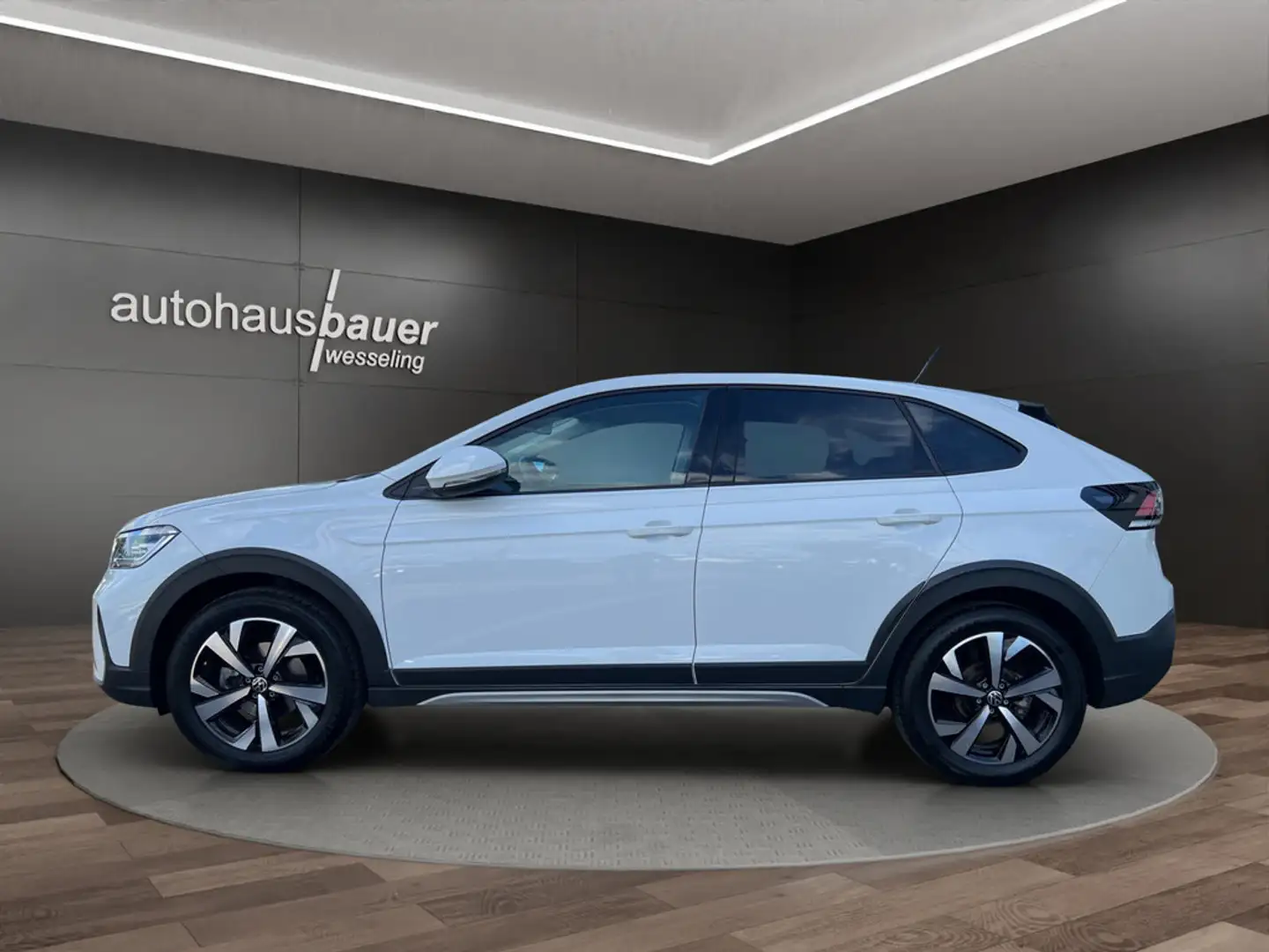 Volkswagen Taigo 1.0l TSI Style *Pano,Licht+Sicht,2-ZonenKlima,LEDMatrix,APP,DigC Weiß - 2