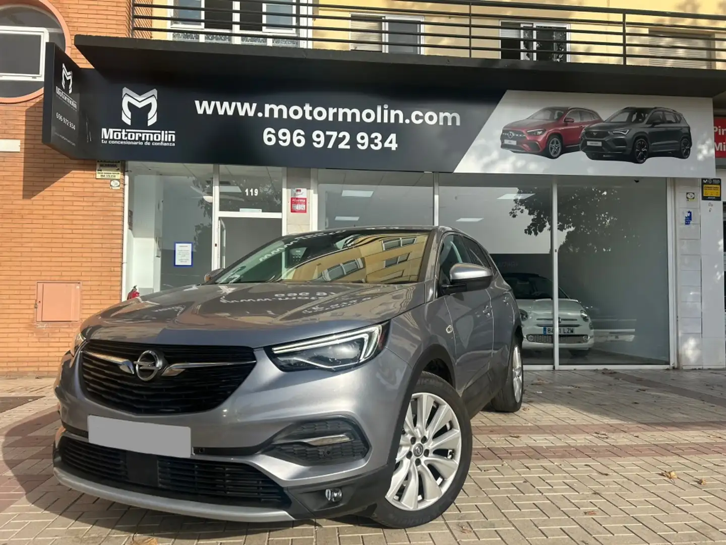 Opel Grandland X 1.2T S&S Ultimate 130 Gris - 1