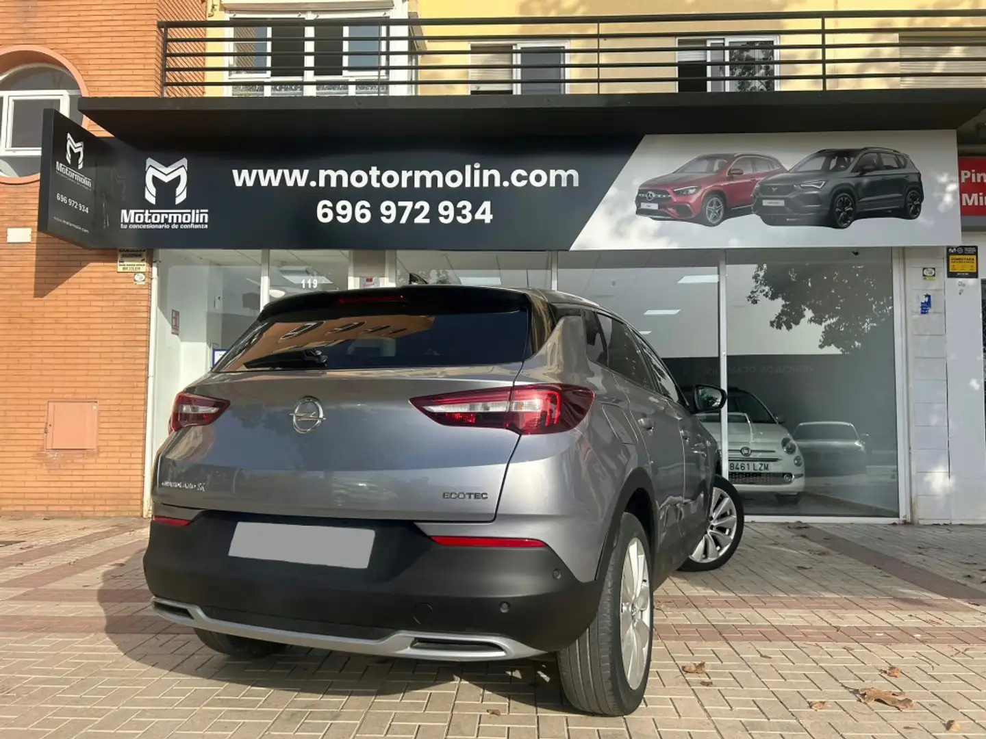 Opel Grandland X 1.2T S&S Ultimate 130 Gris - 2