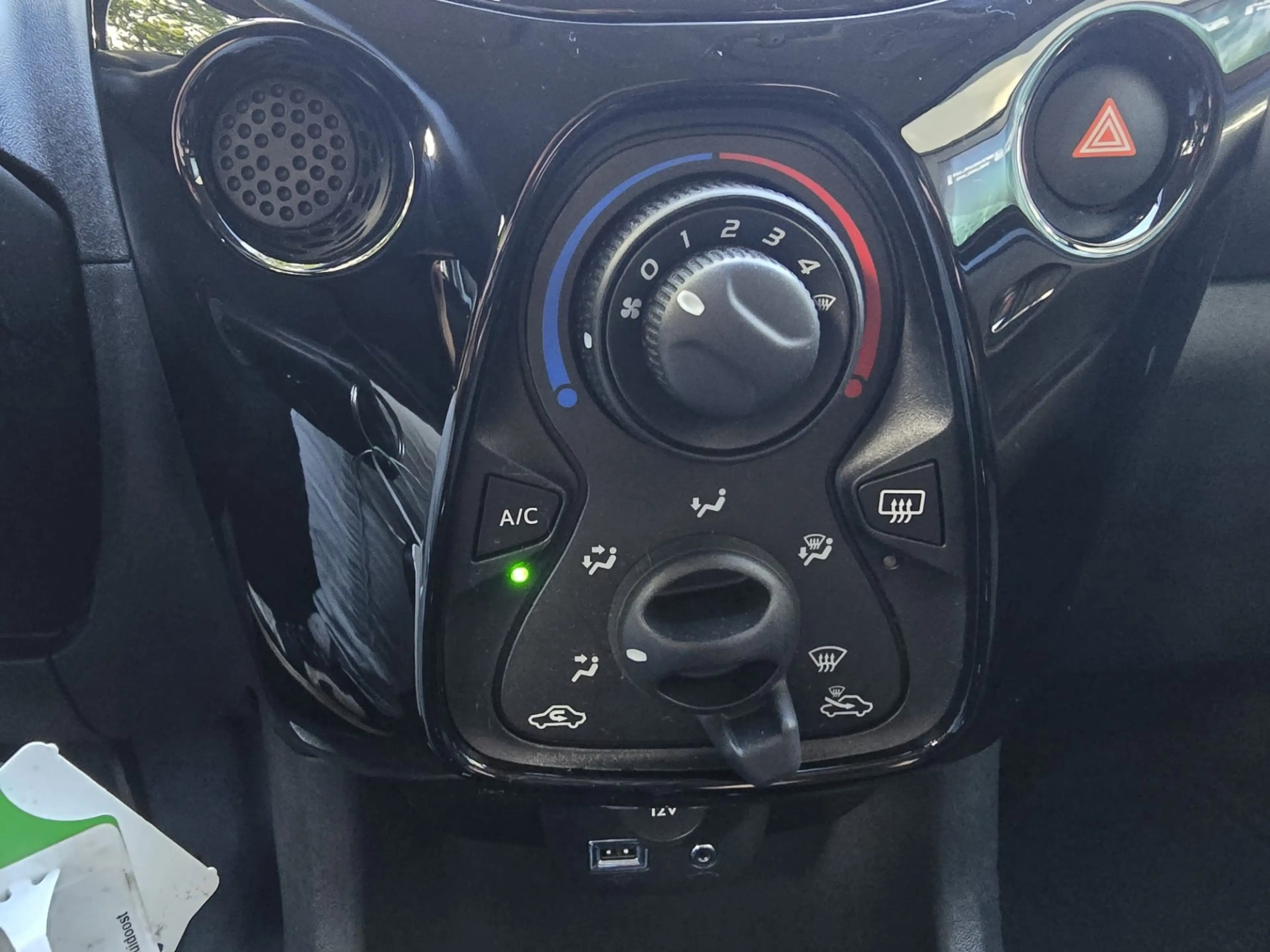 Citroen C1 1.0 VTi Shine | AUTOMAAT | 1E EIGENAAR | 3/6 OF 12 — photo 28