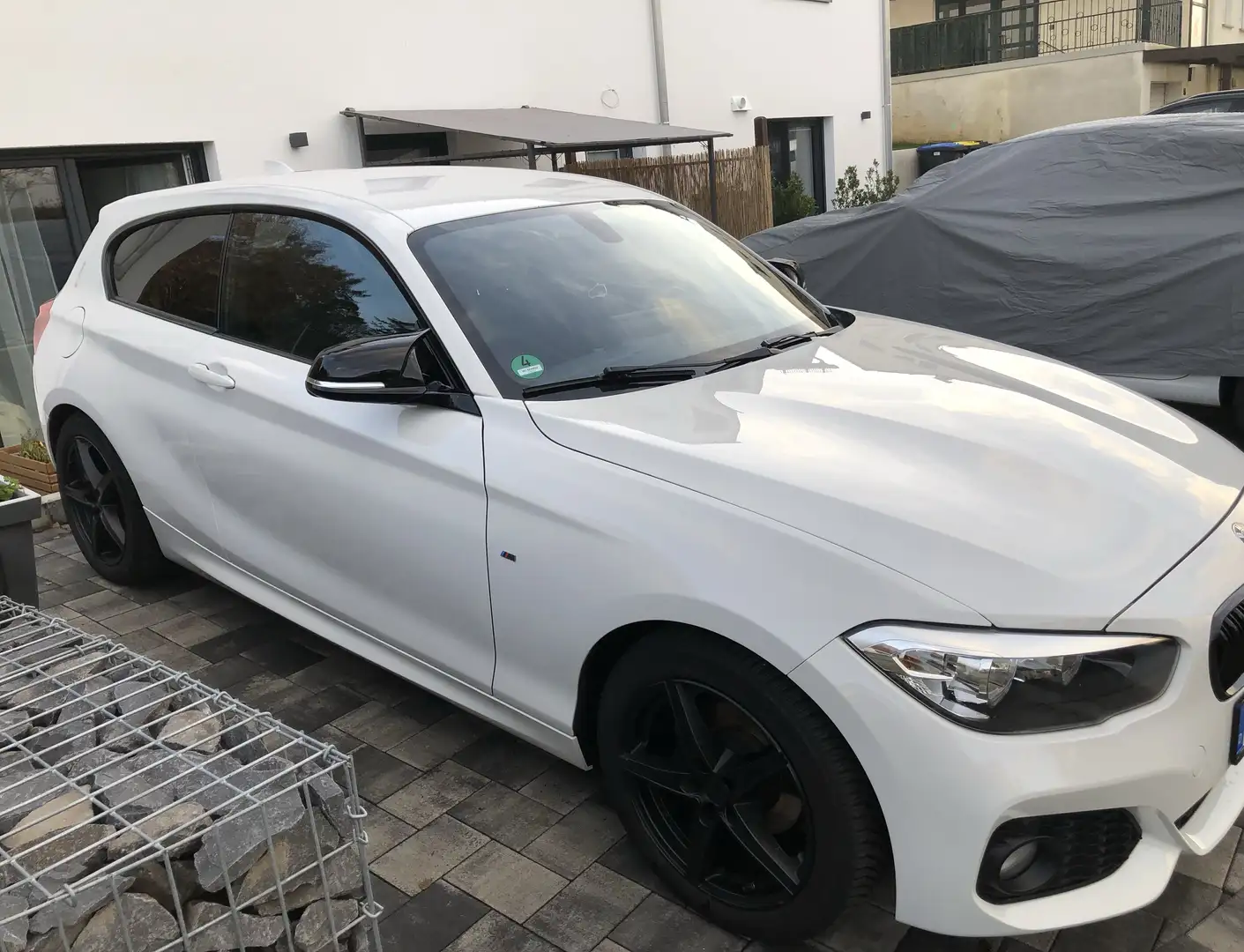 BMW 118 118 i M Sport Weiß - 1