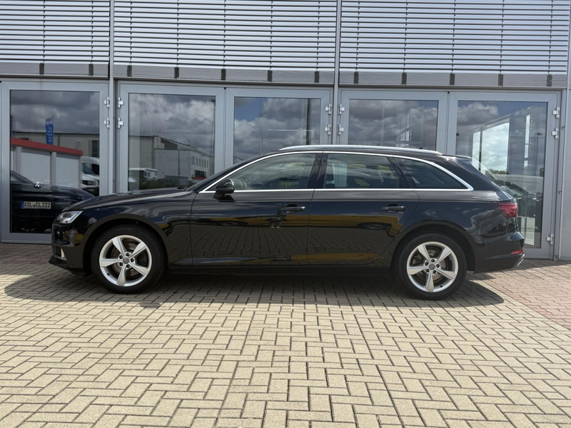 Audi A4 Avant 2.0 TFSI sport 6-Gang LED, AHK, NAV,SHZ — photo 2