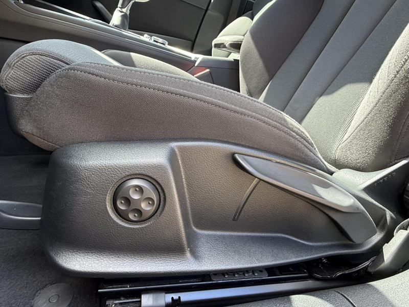 Audi A4 Avant 2.0 TFSI sport 6-Gang LED, AHK, NAV,SHZ — photo 12